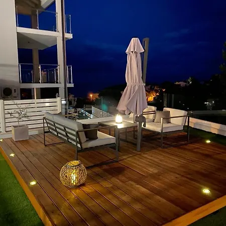 Ellavis Apartments Exterior photo