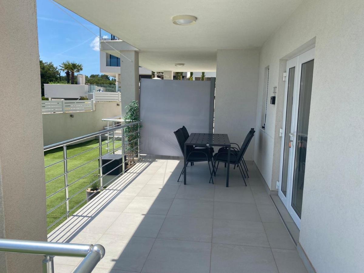 Apartment Ellavis Vis