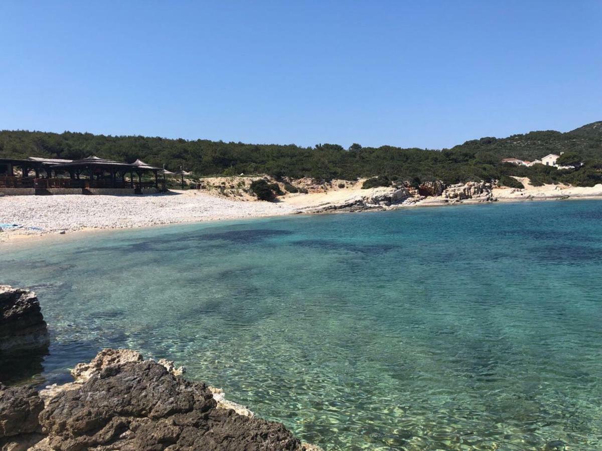 Apartment Ellavis Vis