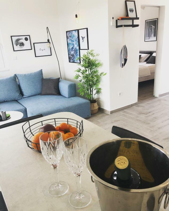 Apartment Ellavis Vis