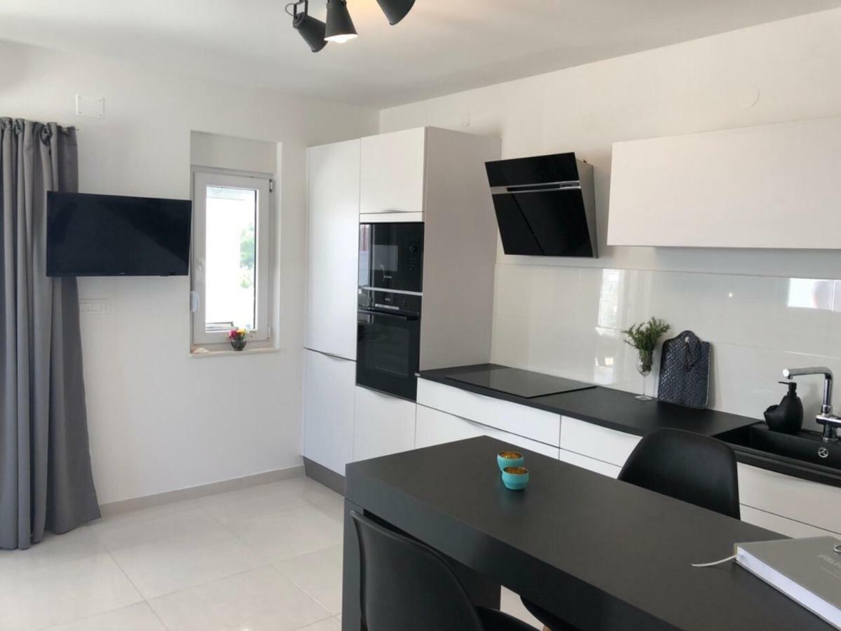 Apartment Ellavis
