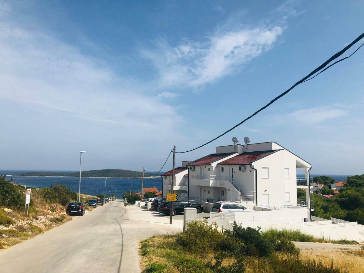 Ellavis Apartment